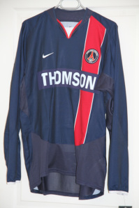 Maillot domicile 2003-04 (collection MaillotsPSG)
