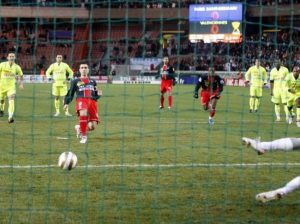 0708_PSG_Valenciennes_CdL_penaltyPauleta