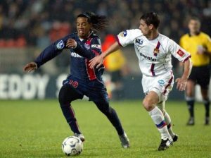 Ronaldinho à la lutte avec Bréchet
