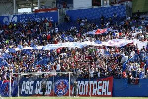 Les supporters parisiens des fans clubs de Montréal et New York