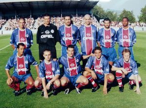 Les Parisiens avant le 1er coup d'envoi de la saison : Rodriguez, Casagrande, Rabésandratana, Leroy, Algérino, Okpara, Benarbia, Hiroux, Ducrocq, Robert et Llacer