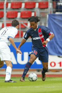 Ronaldinho en dribble
