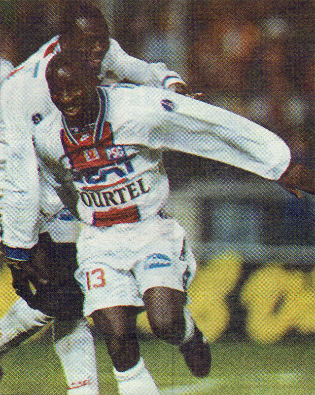 9495_lens_psg_joieallou